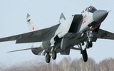 Tiêm kích MiG-31K Nga sập càng khi cất cánh khiến thân trước bị xé toạc