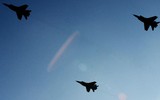 Tiêm kích MiG-31K Nga sập càng khi cất cánh khiến thân trước bị xé toạc