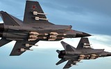 Tiêm kích MiG-31K Nga sập càng khi cất cánh khiến thân trước bị xé toạc