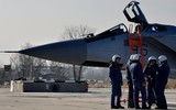 Tiêm kích MiG-31K Nga sập càng khi cất cánh khiến thân trước bị xé toạc