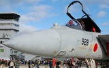 'Đại bàng bất bại' F-15 Nhật Bản lao xuống biển