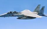 'Đại bàng bất bại' F-15 Nhật Bản lao xuống biển