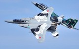 'Đại bàng bất bại' F-15 Nhật Bản lao xuống biển