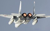 'Đại bàng bất bại' F-15 Nhật Bản lao xuống biển