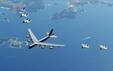 'Pháo đài bay' B-52 Mỹ tới châu Âu giữa lúc Nga-Ukraine căng như dây đàn