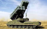 Tên lửa phòng không Buk-M3 Nga áp sát biên giới Ukraine