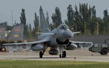 Lộ ảnh chiến đấu cơ J-10C Trung Quốc chế tạo cho Pakistan