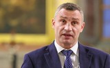 Ukraine ban bố tình trạng khẩn cấp trước nguy cơ quân Nga tiến vào