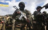 Ukraine ban bố tình trạng khẩn cấp trước nguy cơ quân Nga tiến vào