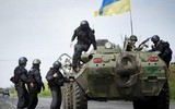 Ukraine ban bố tình trạng khẩn cấp trước nguy cơ quân Nga tiến vào