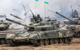 Ukraine ban bố tình trạng khẩn cấp trước nguy cơ quân Nga tiến vào