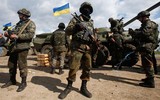 Tổng thống Zelensky lệnh tổng động viên, quân đội Ukraine giao tranh dữ dội với Nga