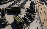 Ukraine ban bố tình trạng khẩn cấp trước nguy cơ quân Nga tiến vào