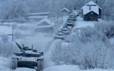 Lính Ukraine kích nổ bản thân để đánh sập cầu, ngăn chặn đoàn xe tăng Nga