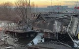 Lính Ukraine kích nổ bản thân để đánh sập cầu, ngăn chặn đoàn xe tăng Nga