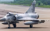 Chiến đấu cơ Mirage-2000 của đảo Đài Loan lao xuống biển