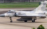 Chiến đấu cơ Mirage-2000 của đảo Đài Loan lao xuống biển
