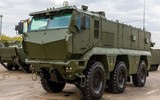 'Buýt thép' Typhoon-K trị giá hơn 2 triệu USD tiếp tục bị bắn cháy tại Ukraine