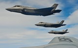 Phi đội 28 tiêm kích F-35A Hàn Quốc thực hiện màn 'voi đi bộ'