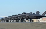 Phi đội 28 tiêm kích F-35A Hàn Quốc thực hiện màn 'voi đi bộ'