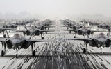 Phi đội 28 tiêm kích F-35A Hàn Quốc thực hiện màn 'voi đi bộ'