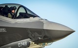 Phi đội 28 tiêm kích F-35A Hàn Quốc thực hiện màn 'voi đi bộ'