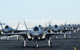 Phi đội 28 tiêm kích F-35A Hàn Quốc thực hiện màn 'voi đi bộ'