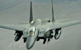 'Đại bàng bất bại' F-15E Mỹ hộ tống chuyến hàng chở vũ khí cho Ukraine?