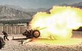 Lựu pháo D-30 được đóng gói để chuyển gấp sang Ukraine