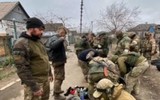 1.026 lính Ukraine ra hàng tại Mariupol, cứ điểm tử thủ cuối cùng bên bờ sụp đổ?