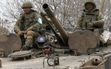 Xe quân sự Nga rầm rập tới Mariupol, 'pháo đài tử thủ' Azovstal của Ukraine còn trụ được bao lâu?