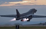 Máy bay ném bom chiến lược B-1B Lancer Mỹ bất ngờ bốc cháy dữ dội