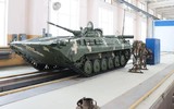 Xe chiến đấu bộ binh BMP-1 Ukraine bị pháo Nga 'xé toạc'