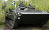 Xe chiến đấu bộ binh BMP-1 Ukraine bị pháo Nga 'xé toạc'