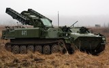 Tổ hợp phòng không Strela-10M được Nga giăng ra để đón lõng máy bay Ukraine tại đảo Rắn