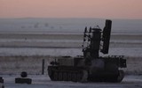 Tổ hợp phòng không Strela-10M được Nga giăng ra để đón lõng máy bay Ukraine tại đảo Rắn