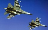 Su-27 Ukraine bị Nga bắn cháy ngay thời điểm ông Zelensky thăm chiến tuyến miền Đông