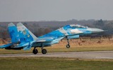 Su-27 Ukraine bị Nga bắn cháy ngay thời điểm ông Zelensky thăm chiến tuyến miền Đông