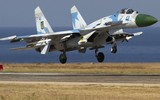 Su-27 Ukraine bị Nga bắn cháy ngay thời điểm ông Zelensky thăm chiến tuyến miền Đông