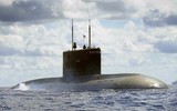 Tàu ngầm Kilo 636.3 Nga được huy động lượn quanh đảo Rắn của Ukraine