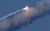 Nga đăng video tên lửa Kalibr tập kích 'khiến 50 sĩ quan Ukraine thiệt mạng'