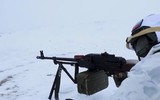 Lính Nga dùng súng máy PKM bắn nổ xe phóng tên lửa S-300 Ukraine