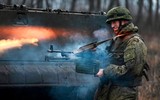 Lính Nga dùng súng máy PKM bắn nổ xe phóng tên lửa S-300 Ukraine