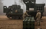 Vừa tới Ukraine, siêu pháo phản lực M270 mạnh nhất NATO liền khai hỏa dữ dội vào quân Nga