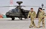 Trực thăng AH-64 Apache bắt chước động tác khó của Ka-52 Nga và... rơi xuống hồ