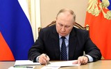Thấy gì qua sắc lệnh đặc biệt hỗ trợ quân đội Nga vừa được Tổng thống Putin ký?