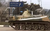 Đoàn chiến tăng quốc bảo T-80BV của Ukraine rầm rập tiến về Kherson