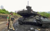 Lo sợ tên lửa Javelin Ukraine, 'siêu tăng' T-90M Nga được trang bị 'mũ sắt'