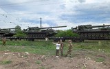 Nga tăng cường pháo có thể bắn đạn hạt nhân, chiến trường Ukraine thêm ác liệt