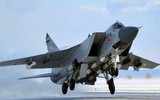 Siêu tiêm kích đánh chặn MiG-31BM Nga lao lên xua đuổi máy bay do thám Anh